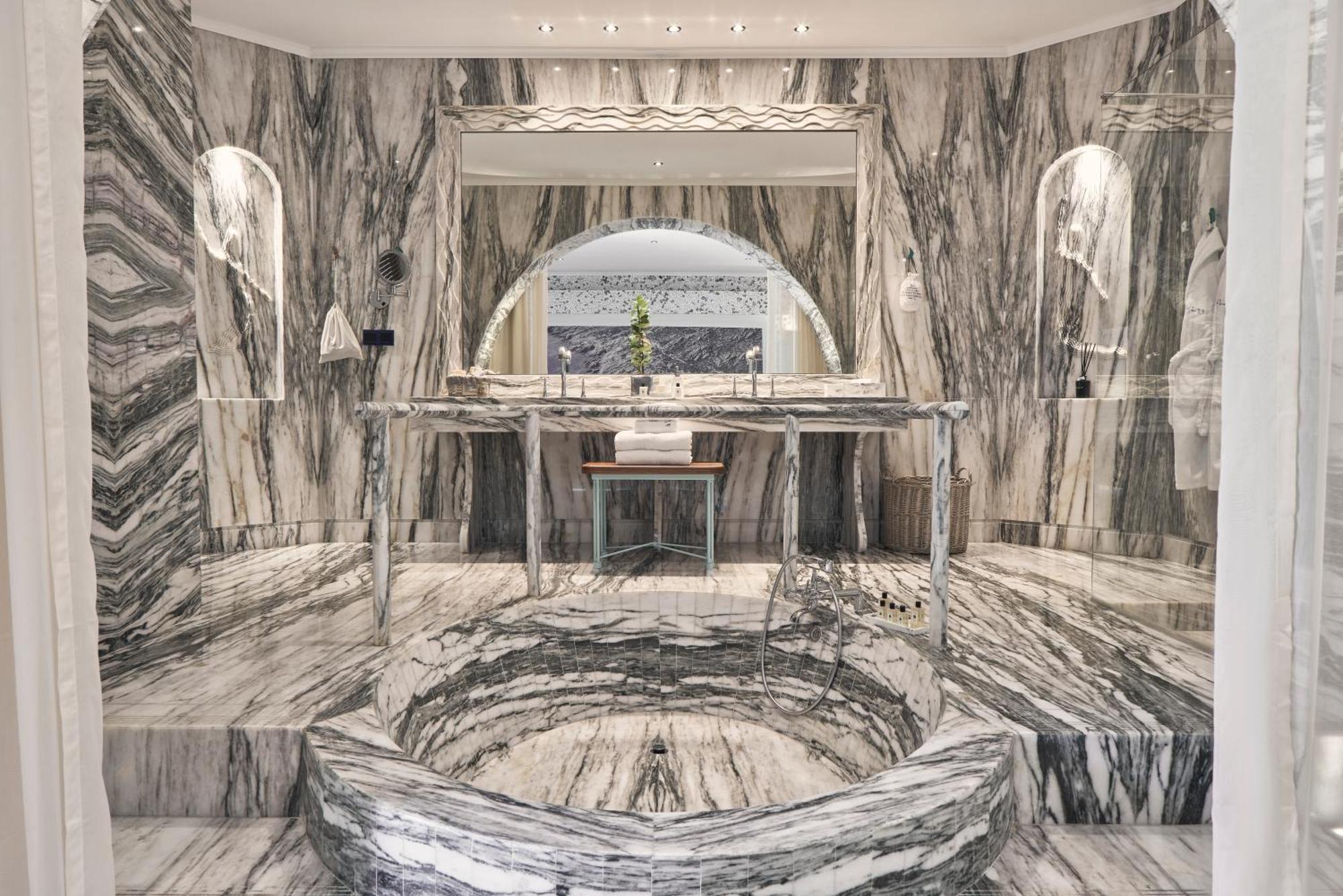 Agalia Luxury Suites Koumpara 객실 사진